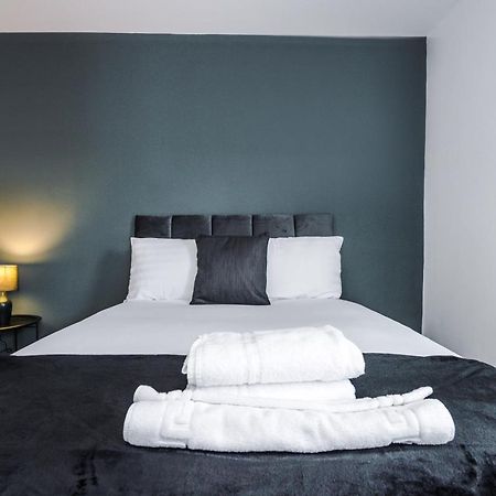 Cosy 3 Bed 3 Bath House - Central Liverpool -Self Check-In & Free Parking!ヴィラ エクステリア 写真