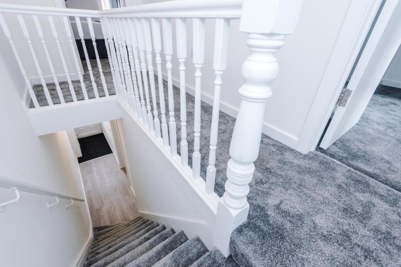 Cosy 3 Bed 3 Bath House - Central Liverpool -Self Check-In & Free Parking!ヴィラ エクステリア 写真