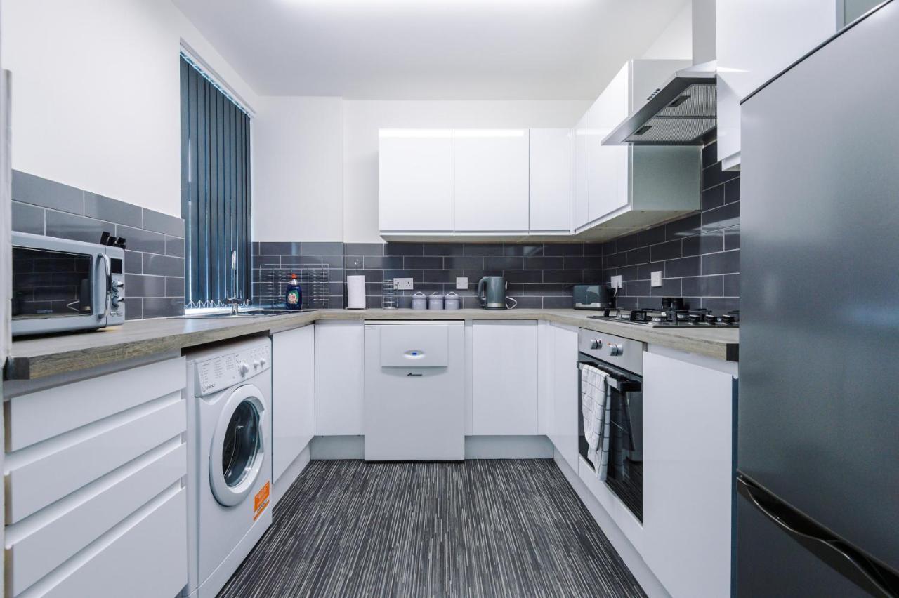 Cosy 3 Bed 3 Bath House - Central Liverpool -Self Check-In & Free Parking!ヴィラ エクステリア 写真